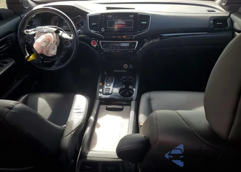 2021 Honda Ridgeline Black Edition z USA, uszkodzony, nr VIN 5FPYK3F84MB012503